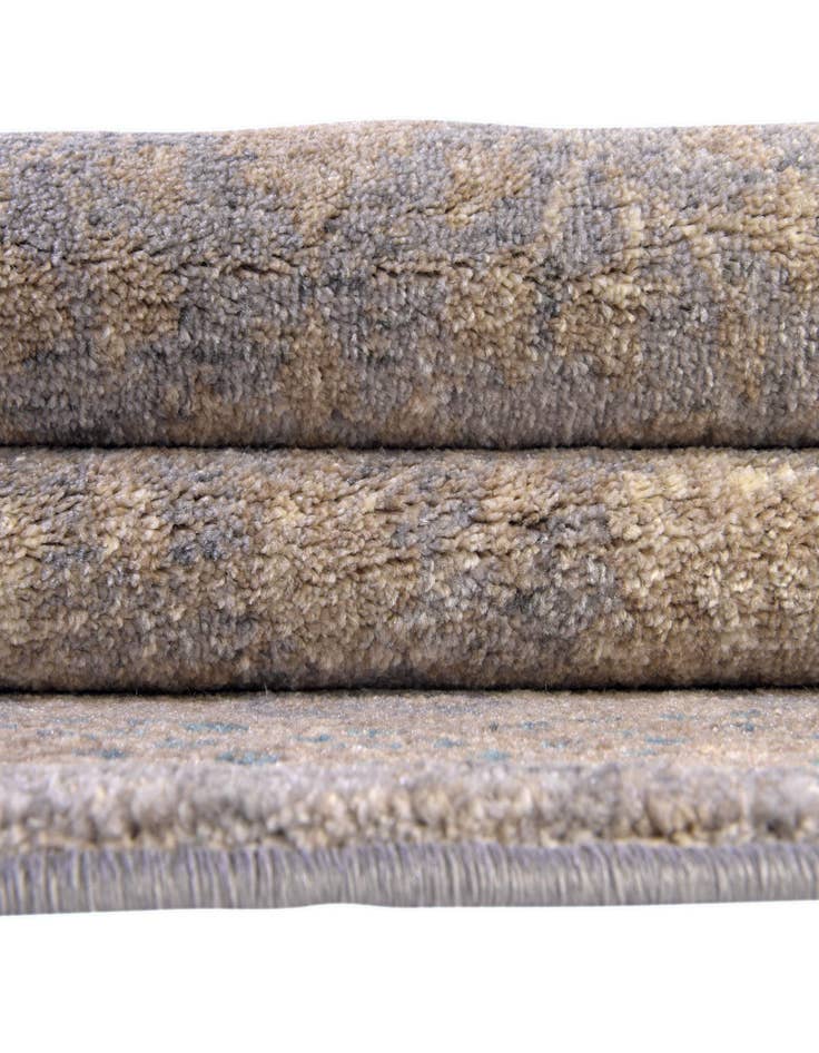 Detail image of  5' x 5' Viola Round Rug