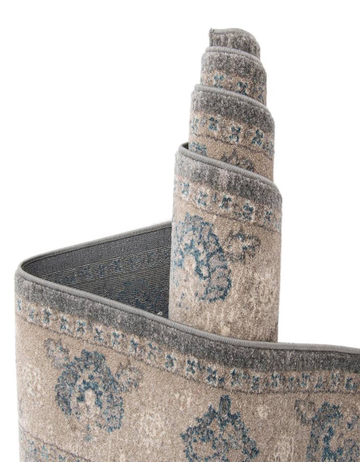 Detail image of  5' x 5' Viola Round Rug