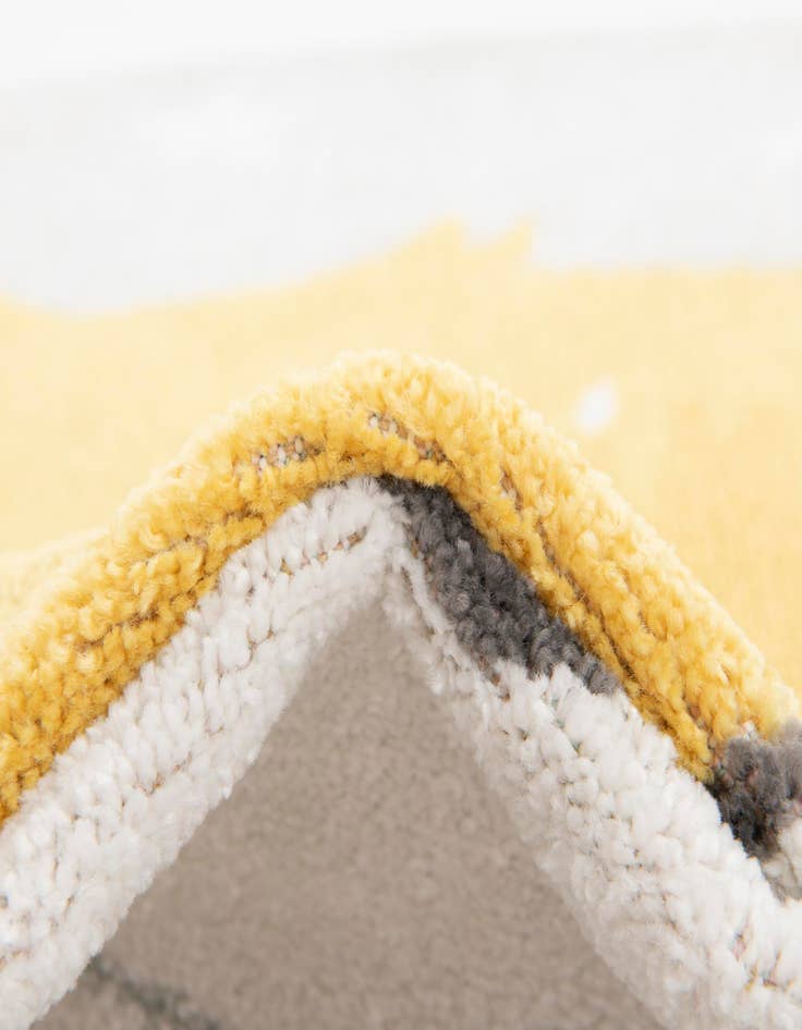 Detail image of  3' 3 x 3' 3 Fox Whimsy Kids Round Rug