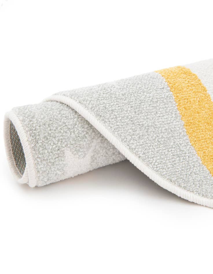 Detail image of  3' 3 x 3' 3 Fox Whimsy Kids Round Rug