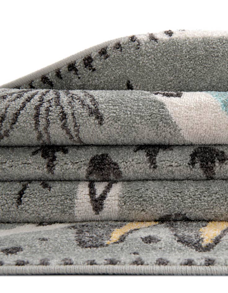 Detail image of  5' 3 x 5' 3 Animals Whimsy Kids Round Rug