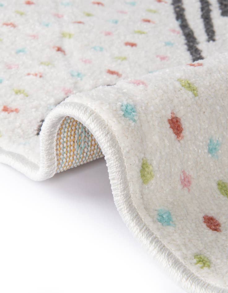 Detail image of  7' 10 x 7' 10 Whale Whimsy Kids Round Rug