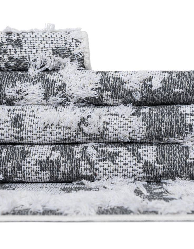 Detail image of  2' 3 x 4' Abbey Runner Rug