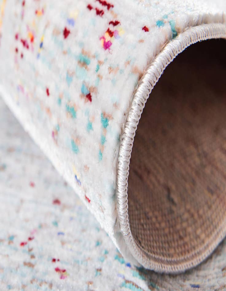 Detail image of  2' 7 x 9' 10 Alexis Runner Rug