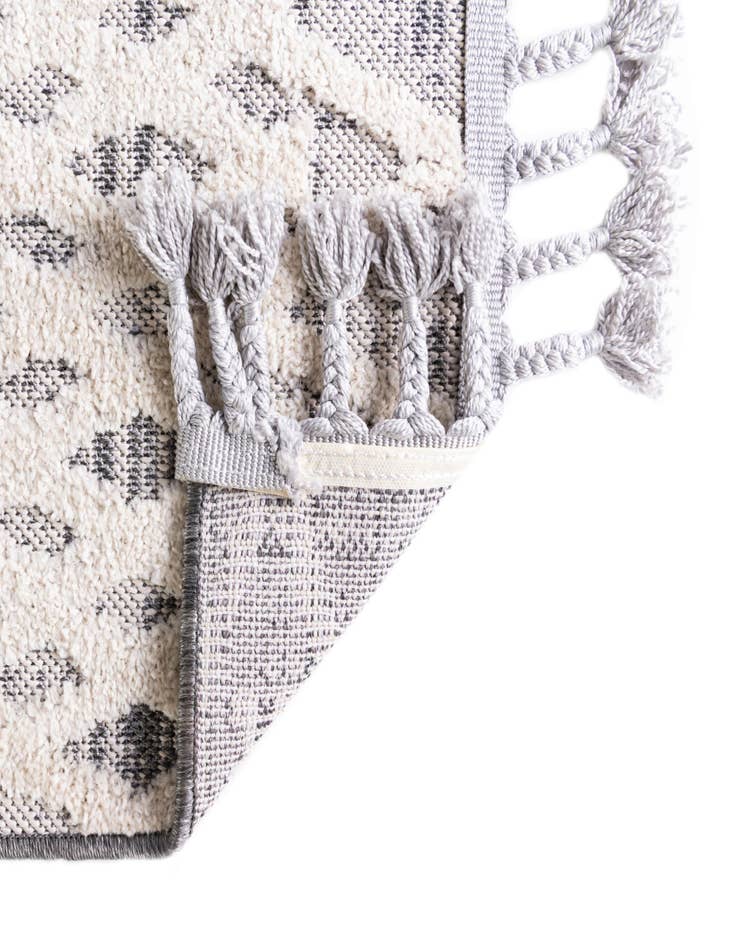 Detail image of  2' 7 x 12' Arlo Runner Rug