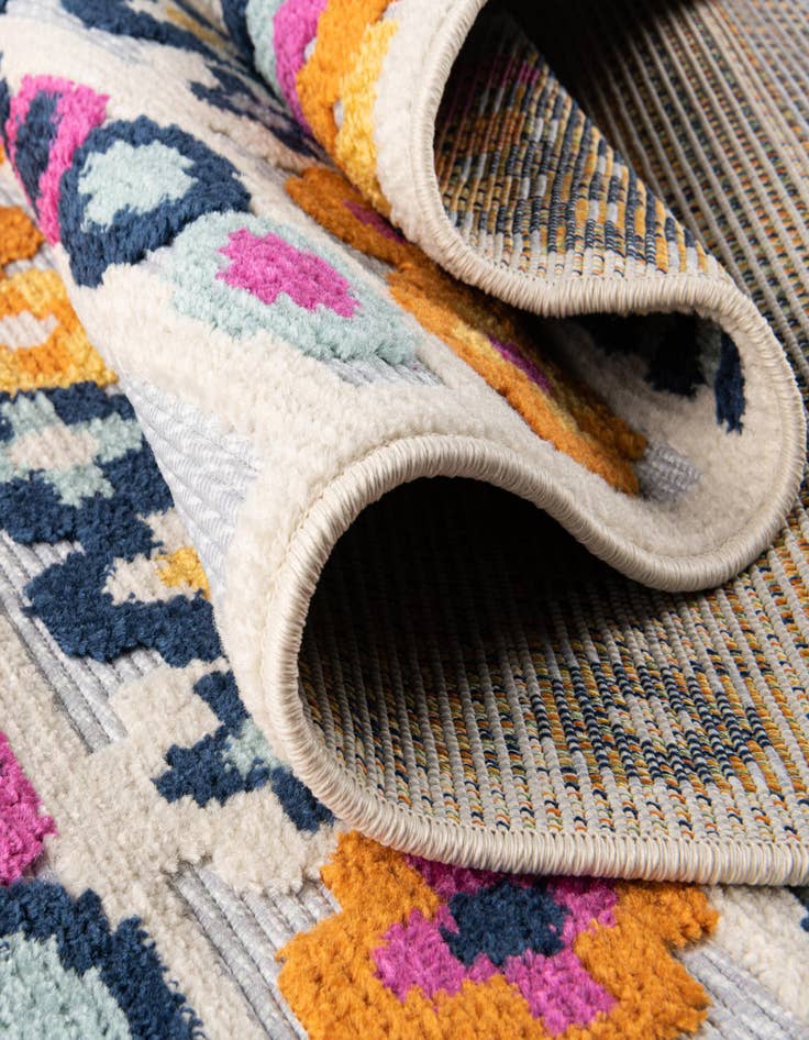 Detail image of  2' x 6'  Washable Aruba Indoor / Outdoor Runner Rug