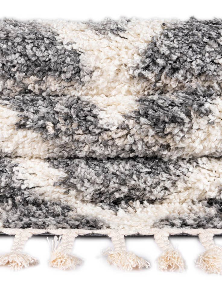 Detail image of  2' 2 x 6' Athena Shag Runner Rug
