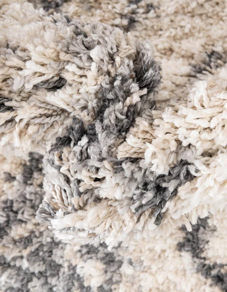Detail image of  2' 7 x 8' 2 Athena Shag Runner Rug