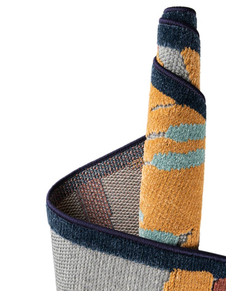 Detail image of  2' x 10'  Washable Belize Indoor / Outdoor Runner Rug