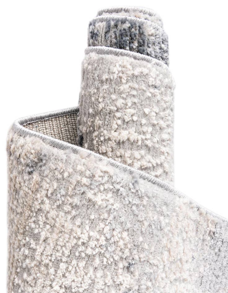 Detail image of  2' 2 x 6' Caspian Runner Rug