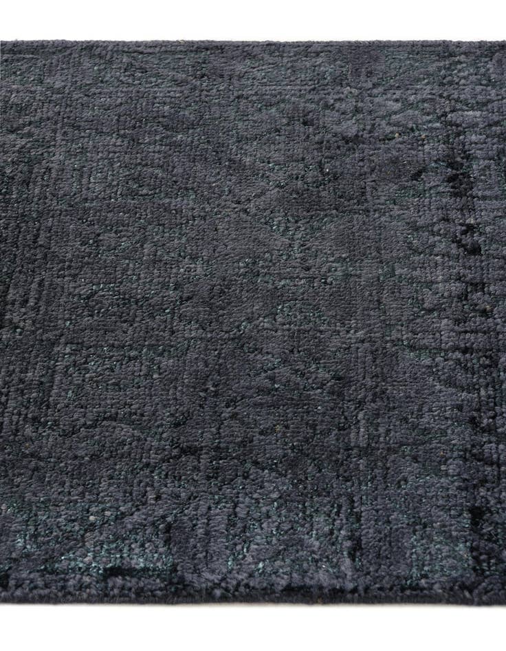 Detail image of  2' 6 x 9' 2  Hand Knotted Darya Wool Runner Rug