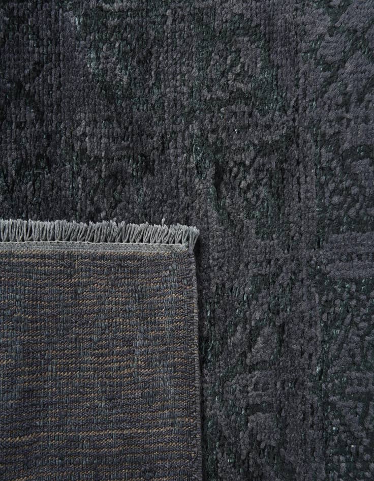 Detail image of  2' 6 x 9' 2  Hand Knotted Darya Wool Runner Rug