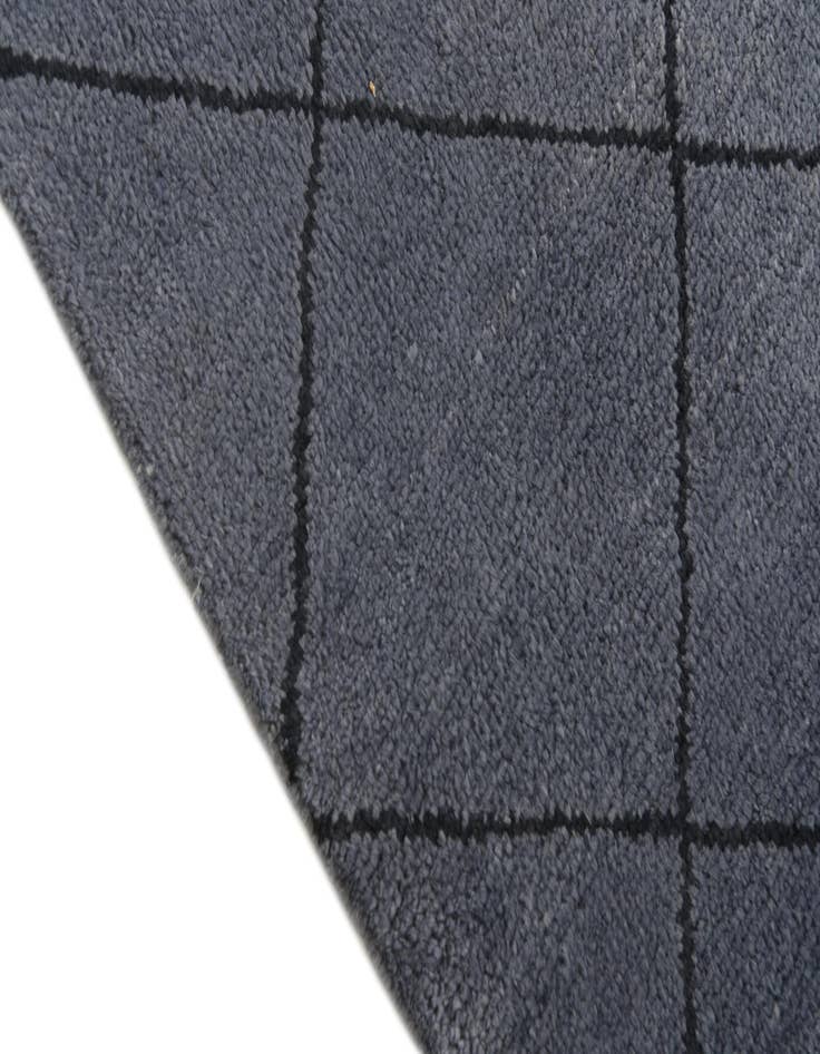 Detail image of  2' 6 x 14'  Hand Knotted Darya Wool Runner Rug