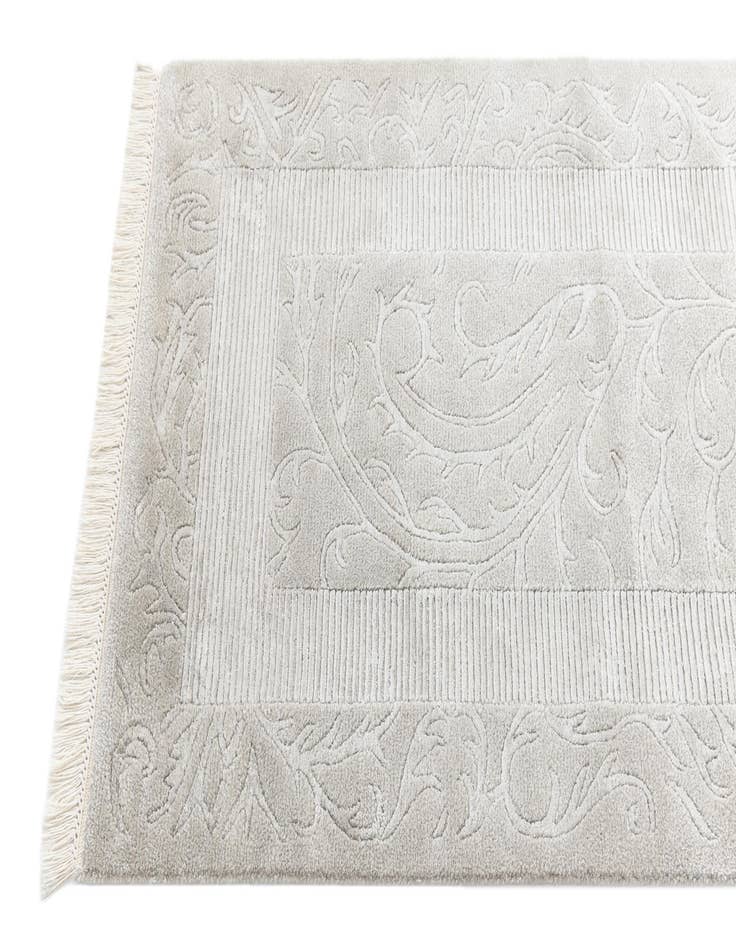 Detail image of  2' 7 x 10'  Hand Knotted Darya Wool Runner Rug