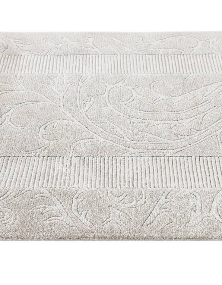 Detail image of  2' 7 x 10'  Hand Knotted Darya Wool Runner Rug