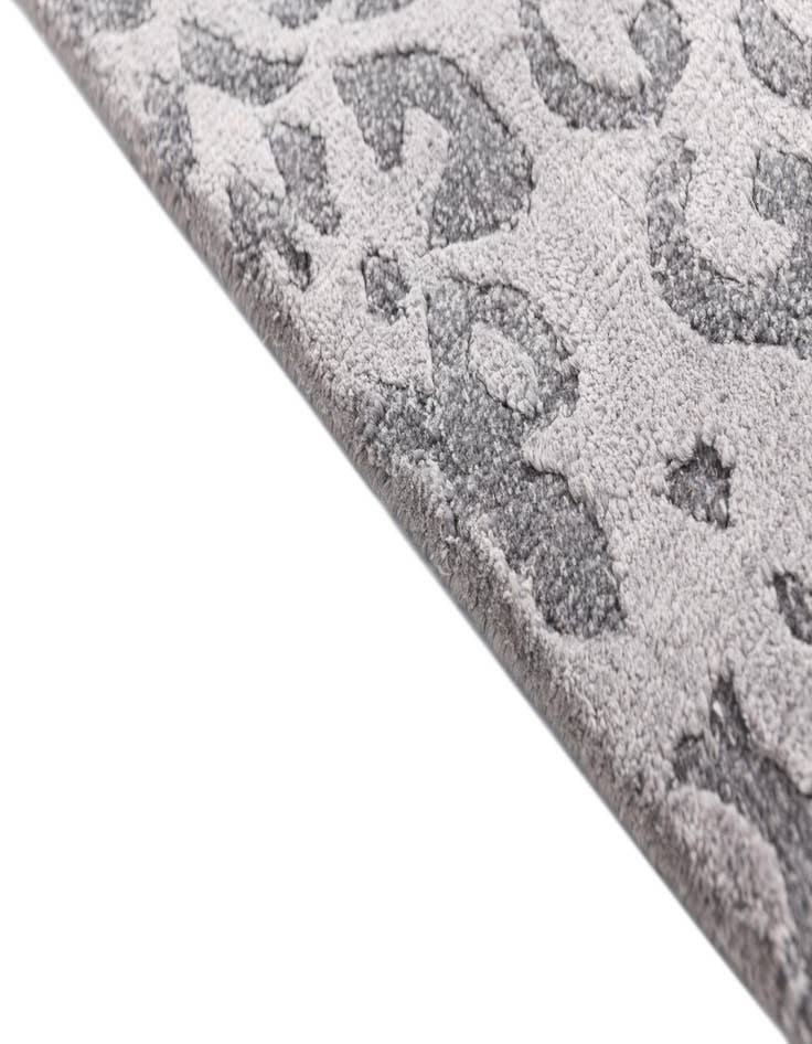 Detail image of  2' 10 x 9' 11  Hand Knotted Darya Wool Runner Rug