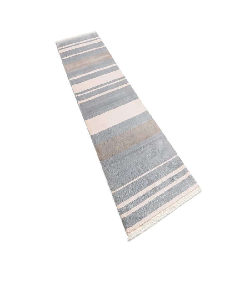 Detail image of  2' 9 x 9' 9 Darya Runner Rug