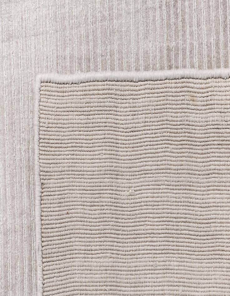 Detail image of  2' 7 x 12' 10 Darya Runner Rug