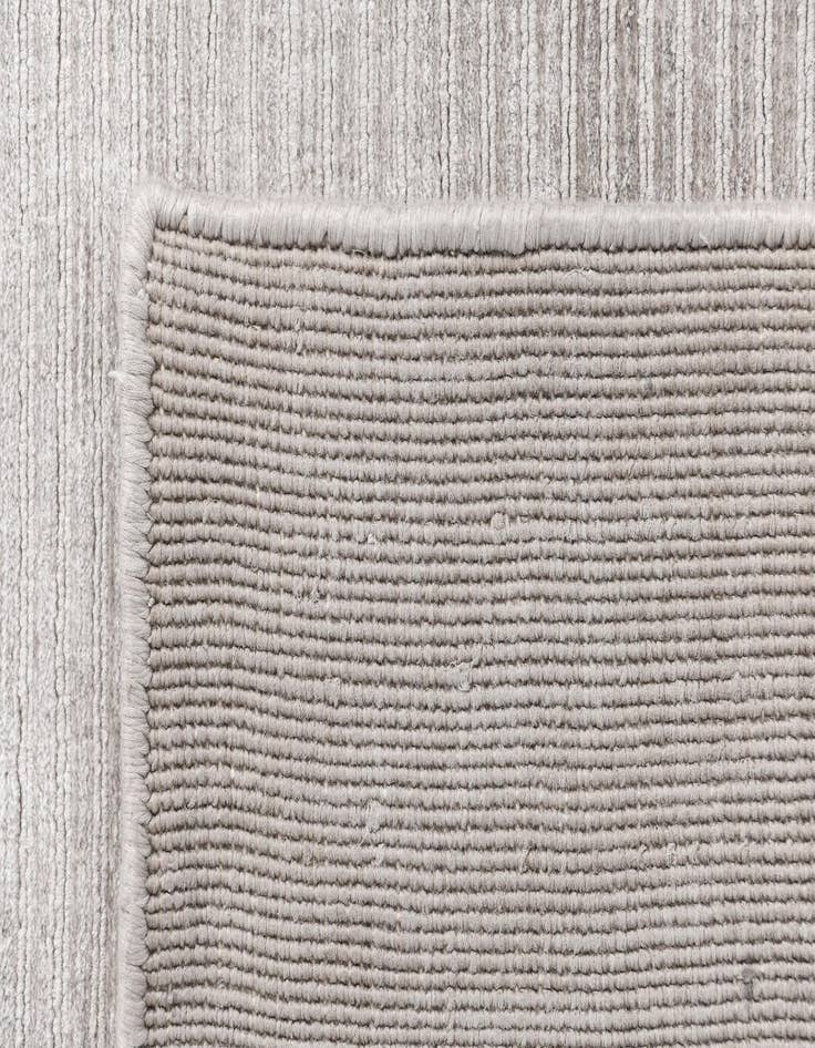 Detail image of  2' 8 x 12' 10 Darya Runner Rug