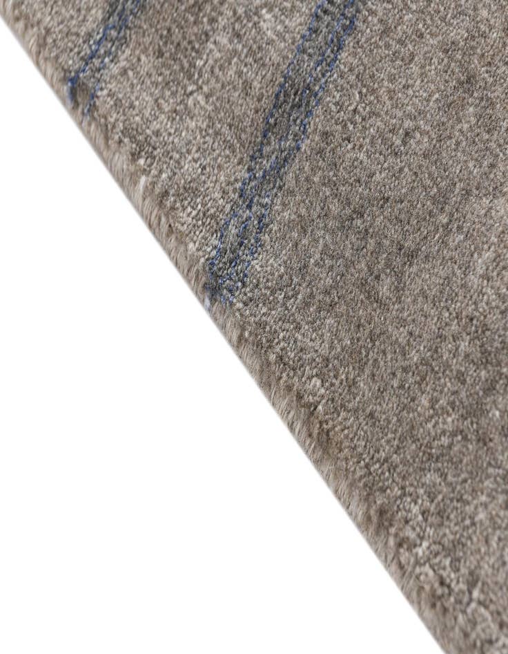 Detail image of  2' 7 x 12' 8 Darya Runner Rug
