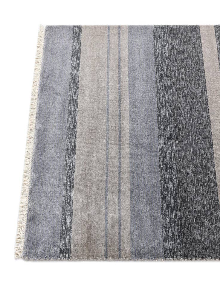 Detail image of  2' 9 x 12' 9 Darya Runner Rug