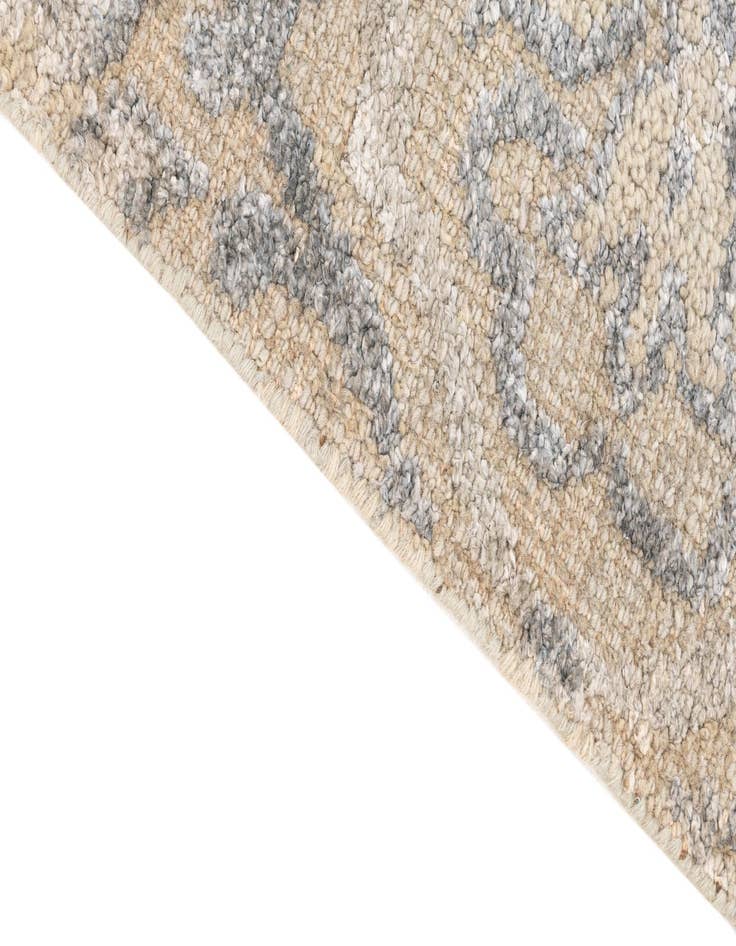 Detail image of  2' 7 x 8' 9  Hand Knotted Darya Runner Rug