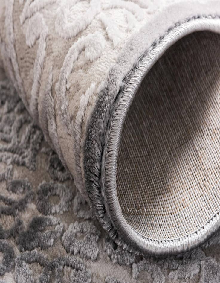 Detail image of 2' 7 x 8' 2 Derbyshire Runner Rug