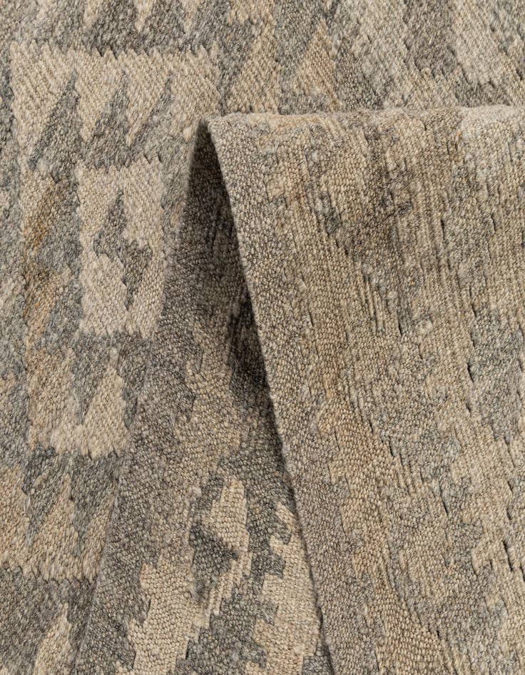 Detail image of  2' 10 x 9' 11  Hand Woven Kilim Maymana Wool Runner Rug