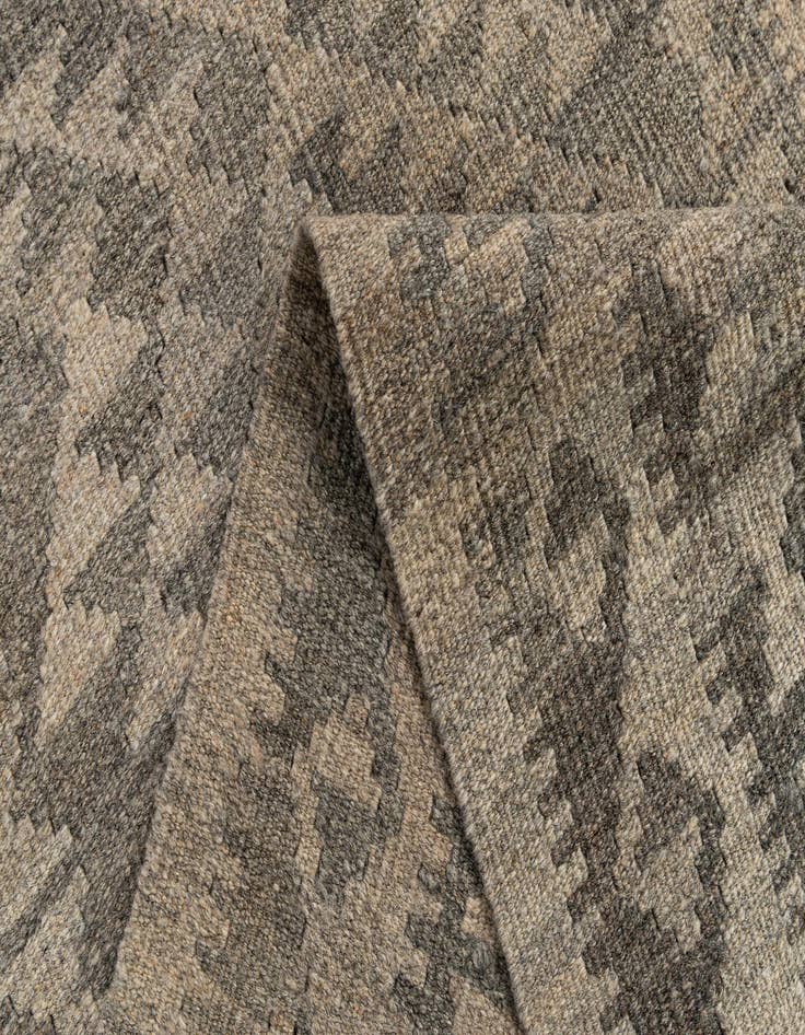 Detail image of  2' 10 x 9' 9  Hand Woven Kilim Maymana Wool Runner Rug