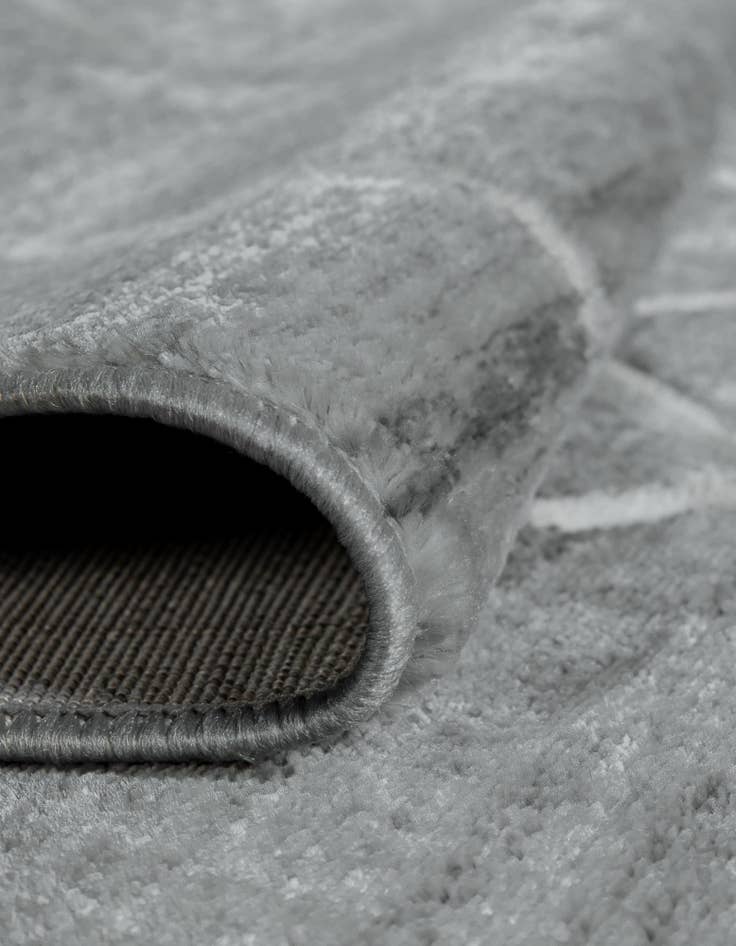 Detail image of  2' x 8' Lattice Trellis Runner Rug