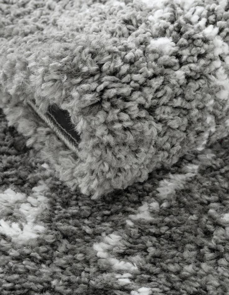 Detail image of  2' 7 x 10' Moroccan Shag Runner Rug