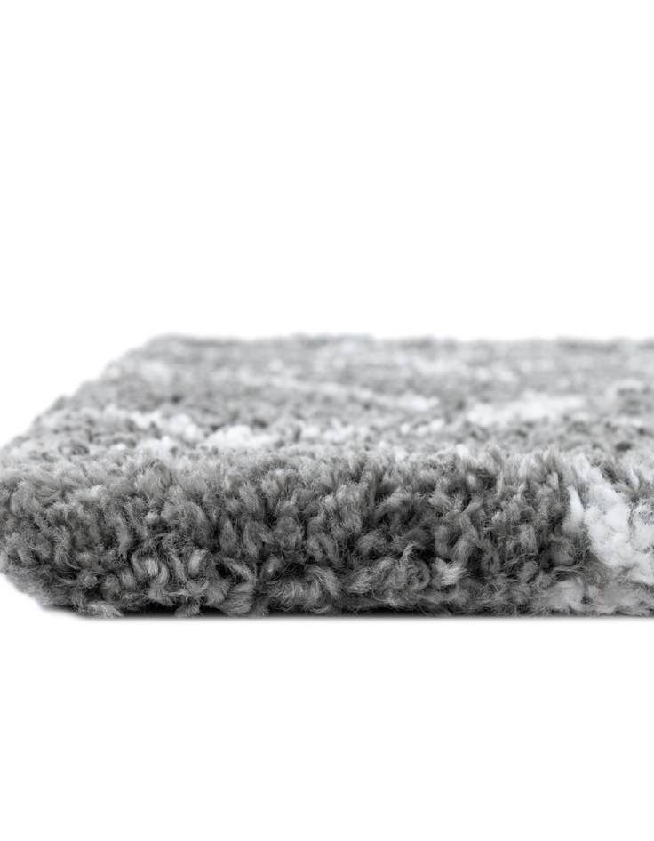 Detail image of  2' 7 x 6' Moroccan Shag Runner Rug