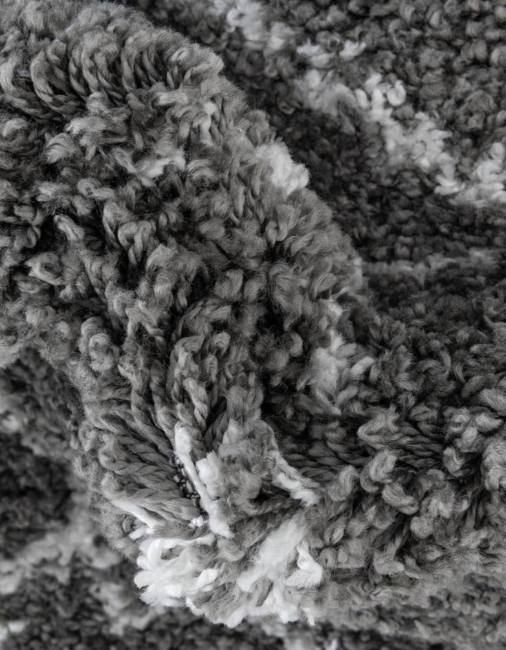 Detail image of  2' 7 x 6' Moroccan Shag Runner Rug