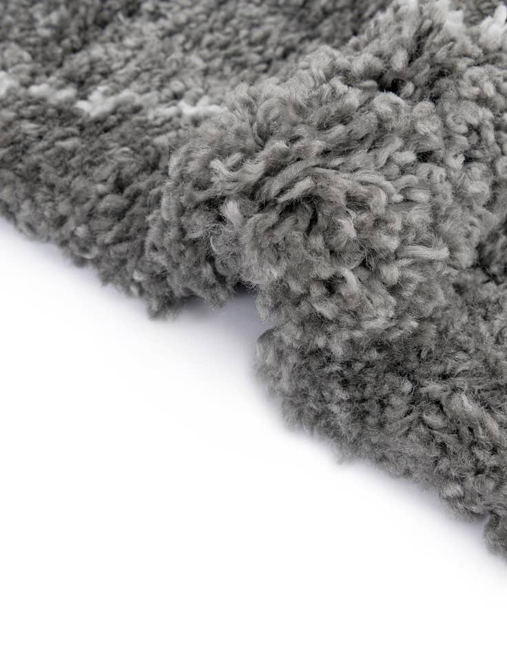 Detail image of  2' 7 x 6' Moroccan Shag Runner Rug