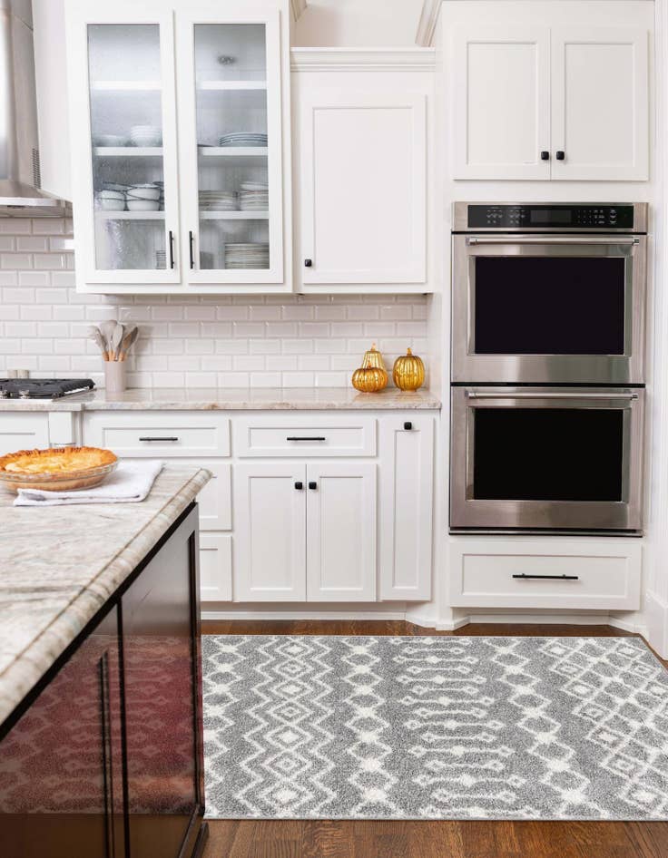 Detail image of  2' x 6' Moroccan Trellis Runner Rug