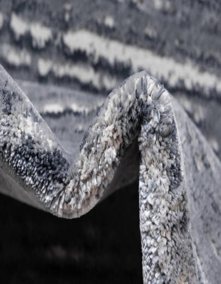 Detail image of  2' x 12' Oasis Runner Rug