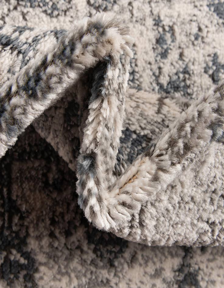 Detail image of  2' 2 x 8' Oregon Runner Rug