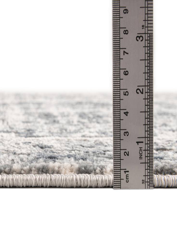 Detail image of  2' 7 x 7' 7 Oregon Runner Rug