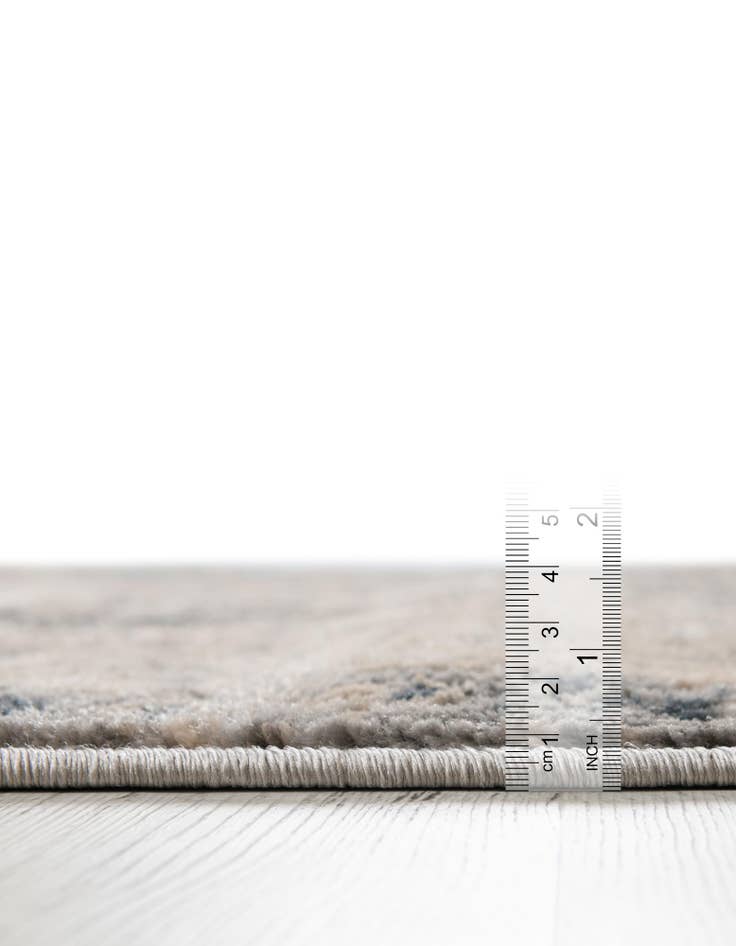 Detail image of  2' 7 x 13' Oregon Runner Rug