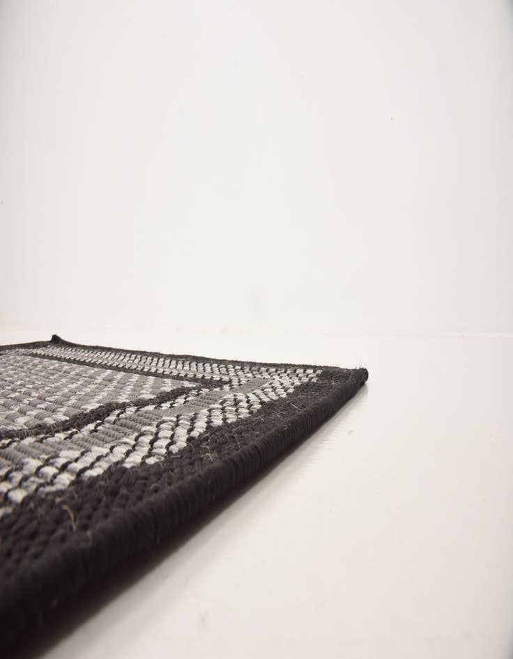 Detail image of  2' 2 x 6'  Washable Border Indoor / Outdoor Runner Rug