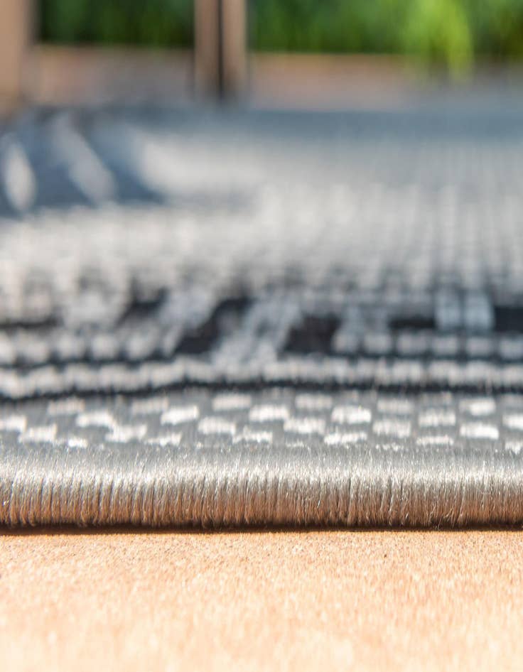 Detail image of  2' x 6'  Washable Border Indoor / Outdoor Runner Rug