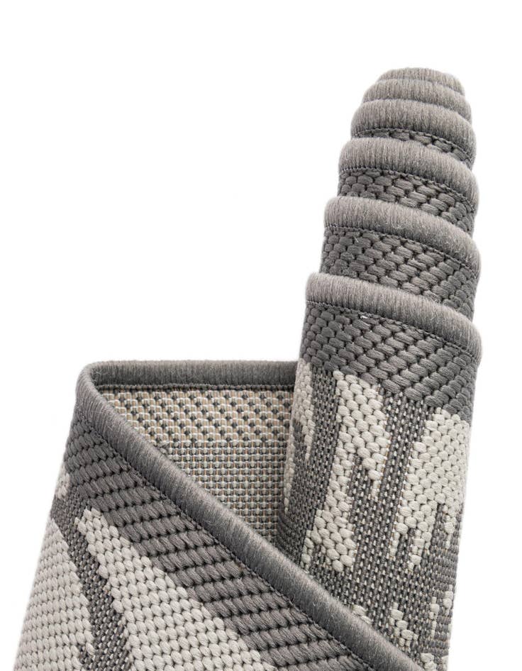 Detail image of  2' 2 x 6'  Washable Botanical Indoor / Outdoor Runner Rug