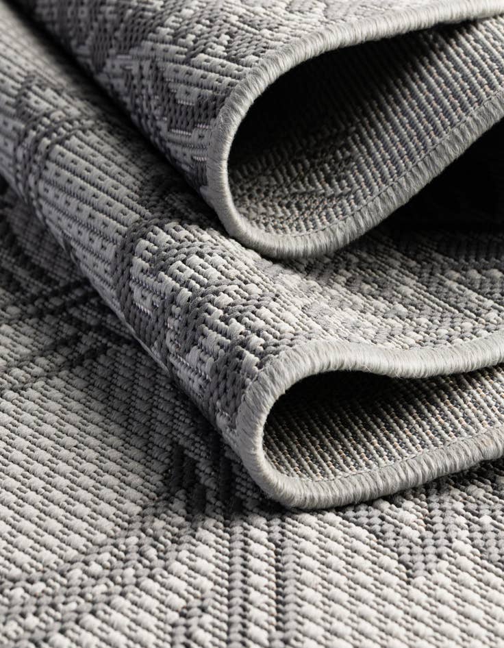 Detail image of  2' 2 x 6'  Washable Botanical Indoor / Outdoor Runner Rug