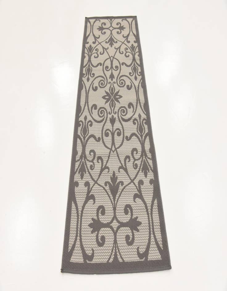 Detail image of  2' 2 x 6'  Washable Botanical Indoor / Outdoor Runner Rug