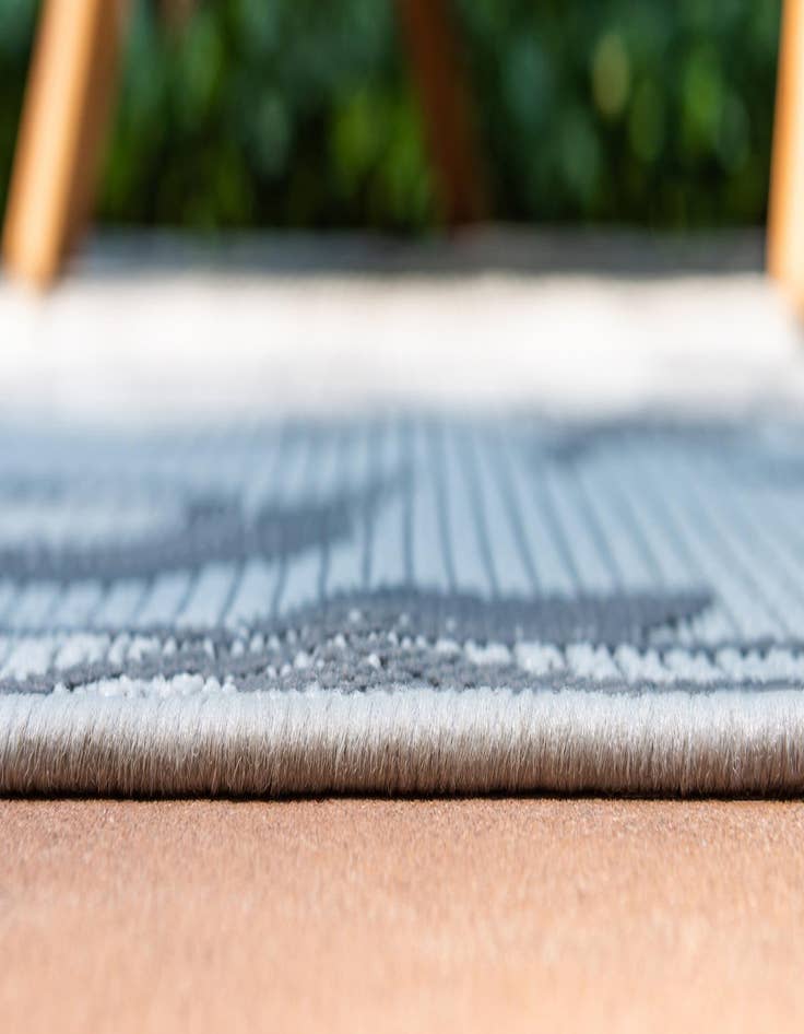 Detail image of  2' 2 x 6'  Washable Botanical Indoor / Outdoor Runner Rug