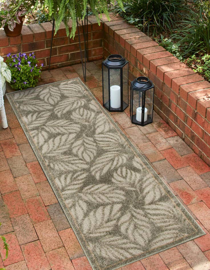 Detail image of  2' x 6'  Washable Botanical Indoor / Outdoor Runner Rug