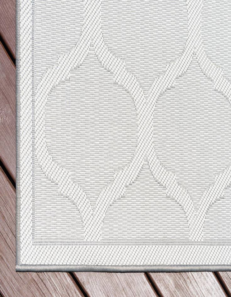Detail image of  2' 2 x 6'  Washable Lattice Indoor / Outdoor Runner Rug