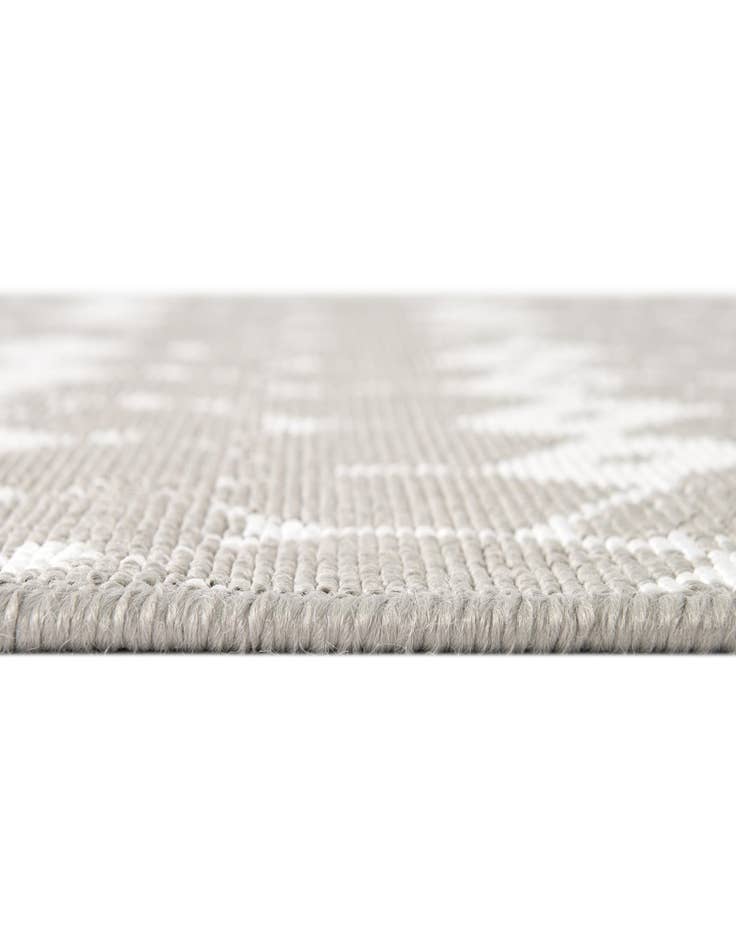 Detail image of  2' x 6'  Washable Lattice Indoor / Outdoor Runner Rug