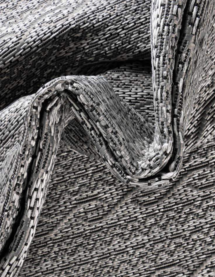 Detail image of  2' 2 x 6'  Washable Modern Indoor / Outdoor Runner Rug