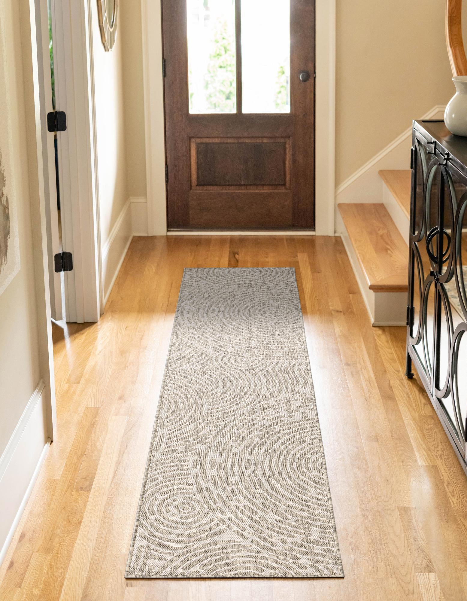 Gray 2' x 4' Modern Indoor / Outdoor Runner Rug | Rugs.com